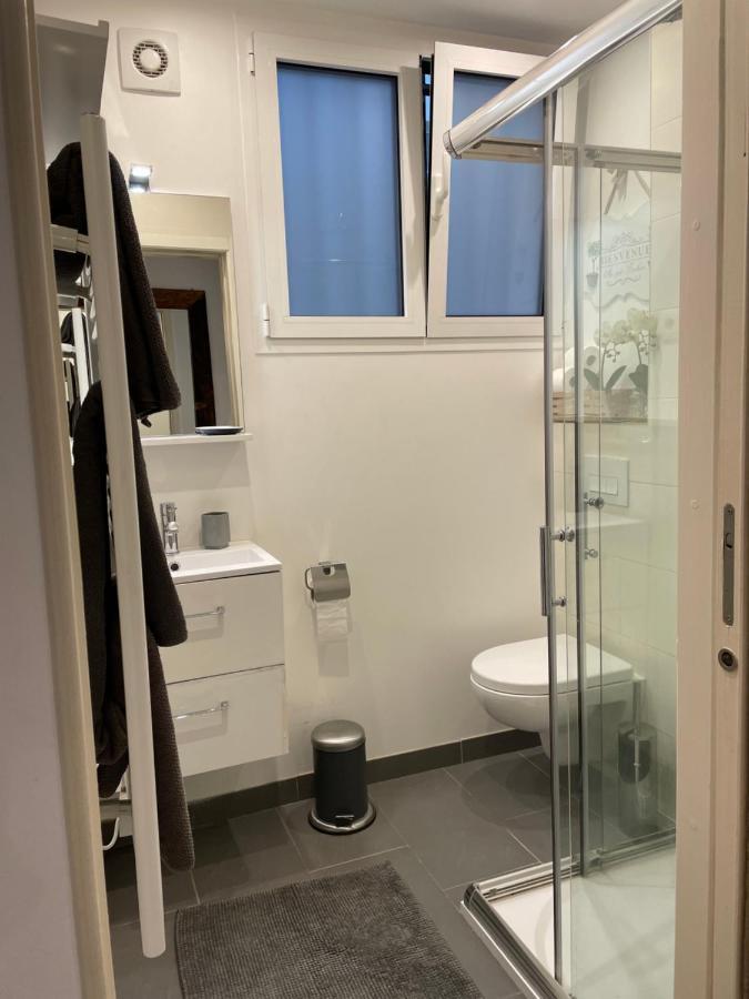 Bel Appartement Au Coeur De Париж Екстериор снимка
